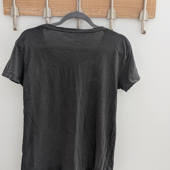 Charcoal t-shirt. - Picture 3 of 3